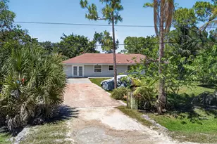 16663 89th Pl N, The Acreage, FL 33470 - Photo 4