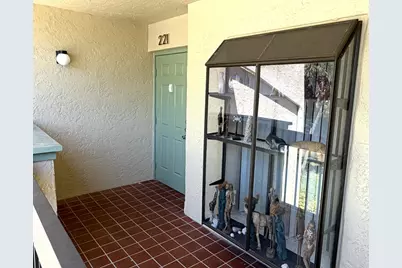5055 Oakhill Lane #221, Delray Beach, FL 33484 - Photo 2