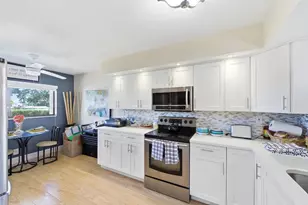 15461 Pembridge Dr, Delray Beach, FL 33484 - Photo 2