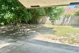 5447 Twin Oakes Rd, Greenacres, FL 33463 - Photo 12
