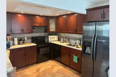 283 Saxony F, Delray Beach, FL 33446 - Photo 2