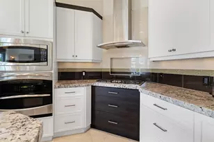 2461 SE 10th St, Pompano Beach, FL 33062 - Photo 10