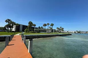 200 Intracoastal Pl, Jupiter, FL 33469 - Photo 4