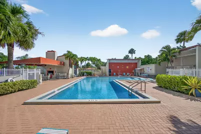 2532 S Boundbrook Dr S #102, Palm Springs, FL 33406 - Photo 4
