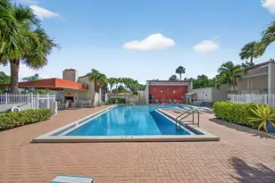 2532 S Boundbrook Dr S, Palm Springs, FL 33406 - Photo 4