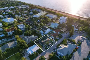 22 Oceanview Dr, Ocean Ridge, FL 33435 - Photo 1