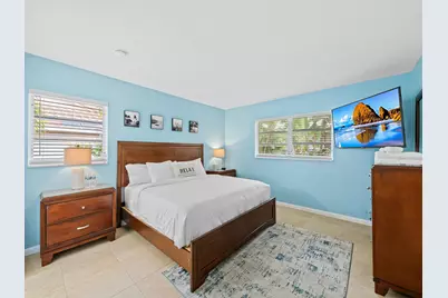 3240 Spanish River Drive, Lauderdale by the Sea, FL 33062 - Photo 14