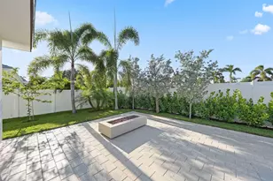 309 Claremont Ln, West Palm Beach, FL 33404 - Photo 40