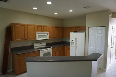 2030 Nassau Drive, West Palm Beach, FL 33404 - Photo 2