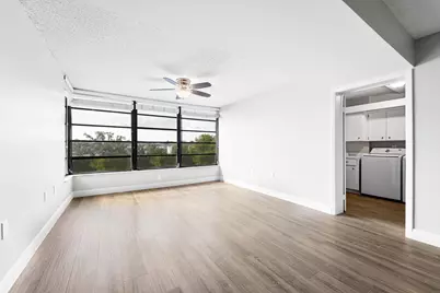 3636 Whitehall Drive #402, West Palm Beach, FL 33401 - Photo 8