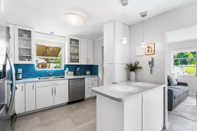 2640 NW 9th Lane, Wilton Manors, FL 33311 - Photo 4