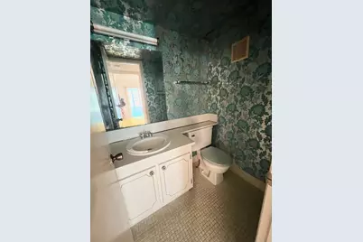 392 Grantham F #392, Deerfield Beach, FL 33442 - Photo 12