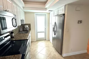 333 NE 21st Ave, Deerfield Beach, FL 33441 - Photo 10