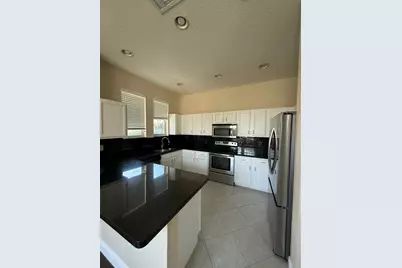 499 Corte Madera Lane #1, West Palm Beach, FL 33401 - Photo 4