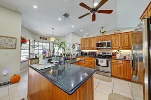 10966 NW 14th St, Coral Springs, FL 33071 - Photo 8