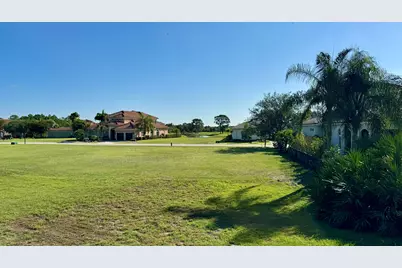 114 SE Via Verona, Port Saint Lucie, FL 34984 - Photo 1