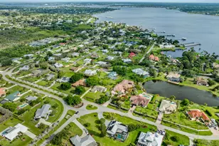 2415 NW Cv Vw, Stuart, FL 34994 - Photo 14