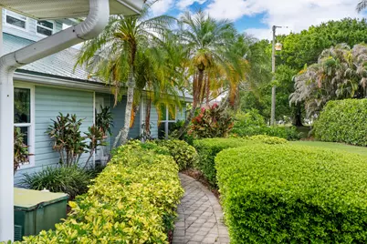 2415 NW Cove View, Stuart, FL 34994 - Photo 16