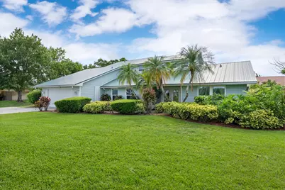 2415 NW Cove View, Stuart, FL 34994 - Photo 4