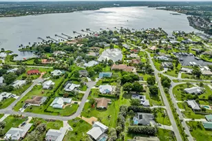2415 NW Cv Vw, Stuart, FL 34994 - Photo 12