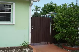 3311 SW 105th Ct, Miami, FL 33165 - Photo 14