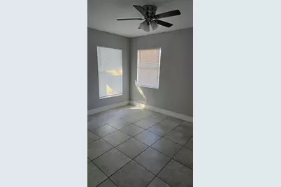 1407 E Avenue E #B, Fort Pierce, FL 34950 - Photo 8