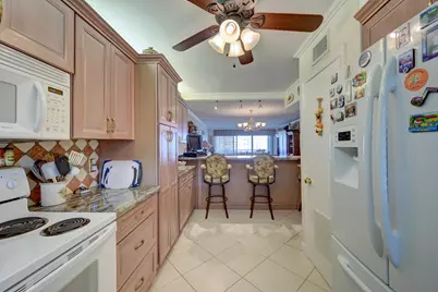 401 Briny Avenue #708, Pompano Beach, FL 33062 - Photo 4