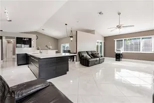7200 SW 20th St, Plantation, FL 33317 - Photo 12