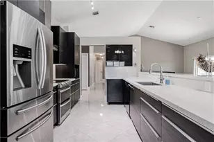 7200 SW 20th St, Plantation, FL 33317 - Photo 4