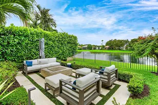 21 Somerset Dr, Palm Beach Gardens, FL 33418 - Photo 2