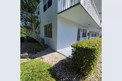 101 Northampton F, West Palm Beach, FL 33417 - Photo 2