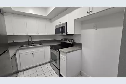 6200 S Falls Circle Drive #105, Lauderhill, FL 33319 - Photo 2