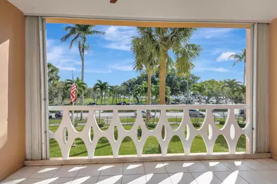 15 S Golfview Road #204, Lake Worth, FL 33460 - Photo 4