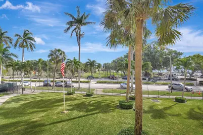 15 S Golfview Road #204, Lake Worth, FL 33460 - Photo 6