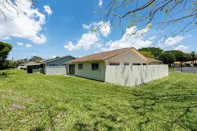 1 Afton Place, Boynton Beach, FL 33426 - Photo 4