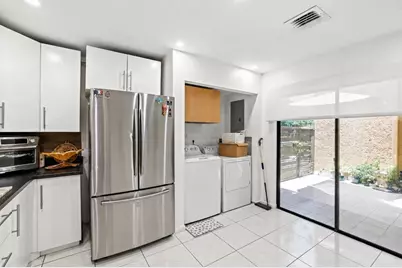 8061 NW 71st Court, Tamarac, FL 33321 - Photo 4