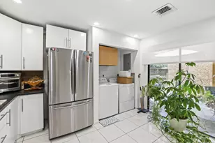 8061 NW 71st Ct, Tamarac, FL 33321 - Photo 32
