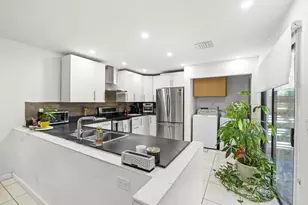 8061 NW 71st Ct, Tamarac, FL 33321 - Photo 34