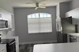 822 NW Sorrento Ln NW, Port Saint Lucie, FL 34986 - Photo 6