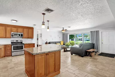 700 SE 5th Avenue, Pompano Beach, FL 33060 - Photo 12