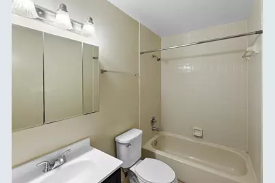 818 Meadows Circle, Boynton Beach, FL 33436 - Photo 12