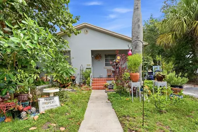 515 Biscayne Drive, West Palm Beach, FL 33401 - Photo 1