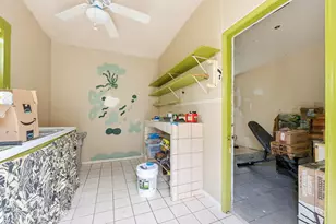 515 Biscayne Dr, West Palm Beach, FL 33401 - Photo 14