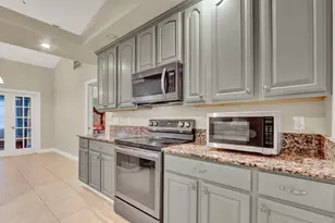 1701 SW Penrose Ave, Port Saint Lucie, FL 34953 - Photo 14