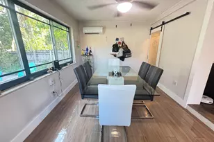 1070 NE 158th St, North Miami Beach, FL 33162 - Photo 6