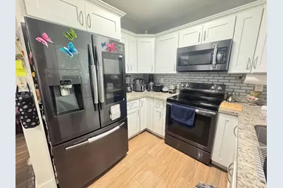 1070 NE 158th Street, North Miami Beach, FL 33162 - Photo 2