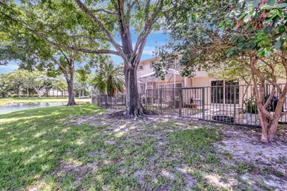 6306 Crescent Lake Way, Greenacres, FL 33463 - Photo 76