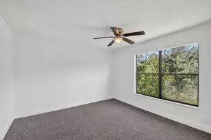 1681 Balfour Point Dr, West Palm Beach, FL 33411 - Photo 12