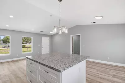 2805 SE Carroll Street, Stuart, FL 34997 - Photo 10