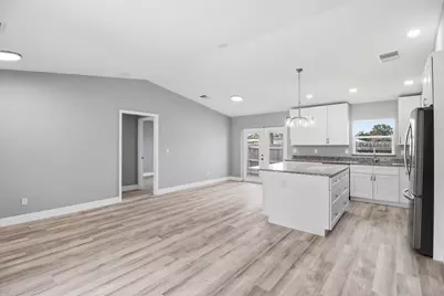 2805 SE Carroll Street, Stuart, FL 34997 - Photo 2